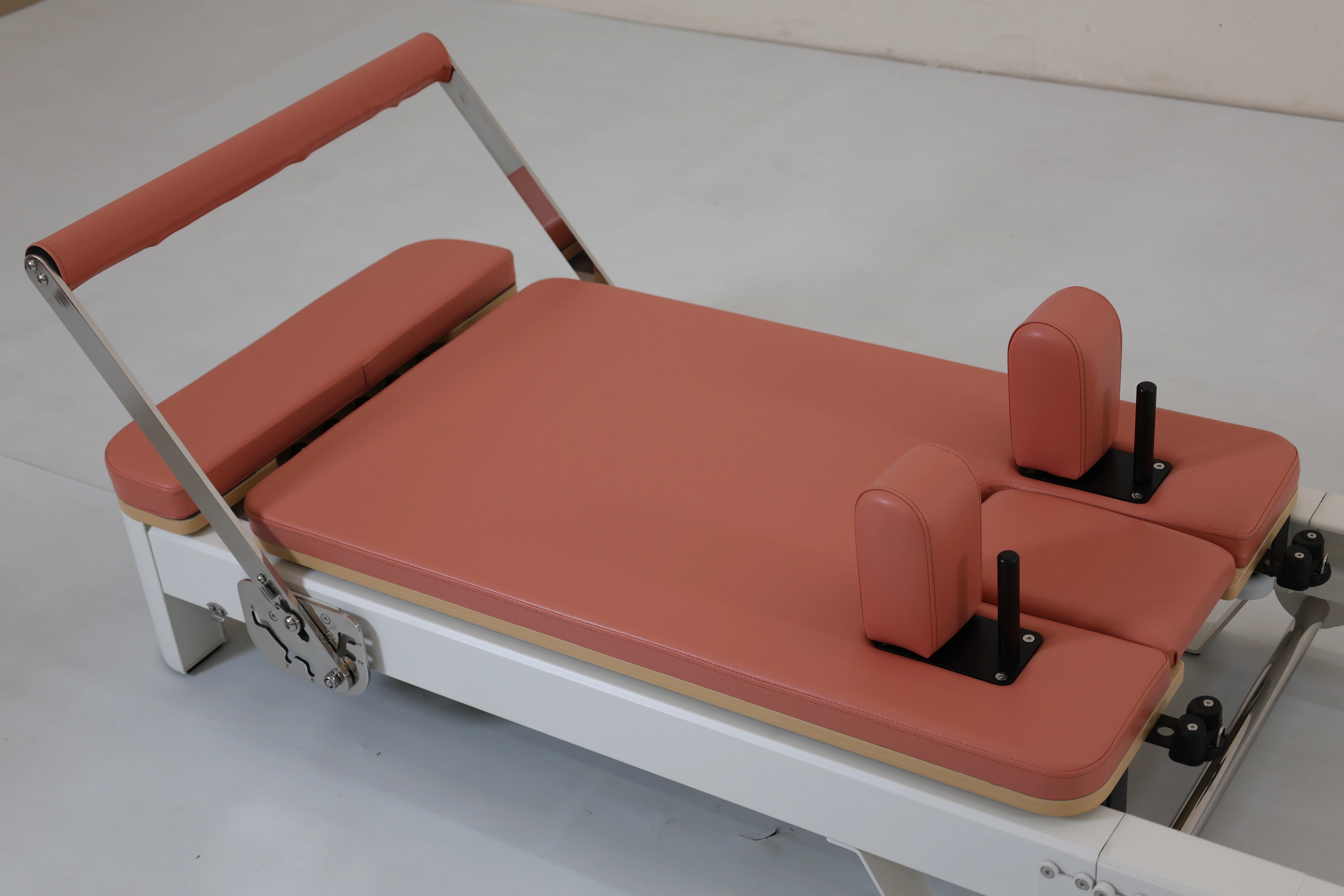 Hue Foldable Pilates Reformer - Moss - Image 15