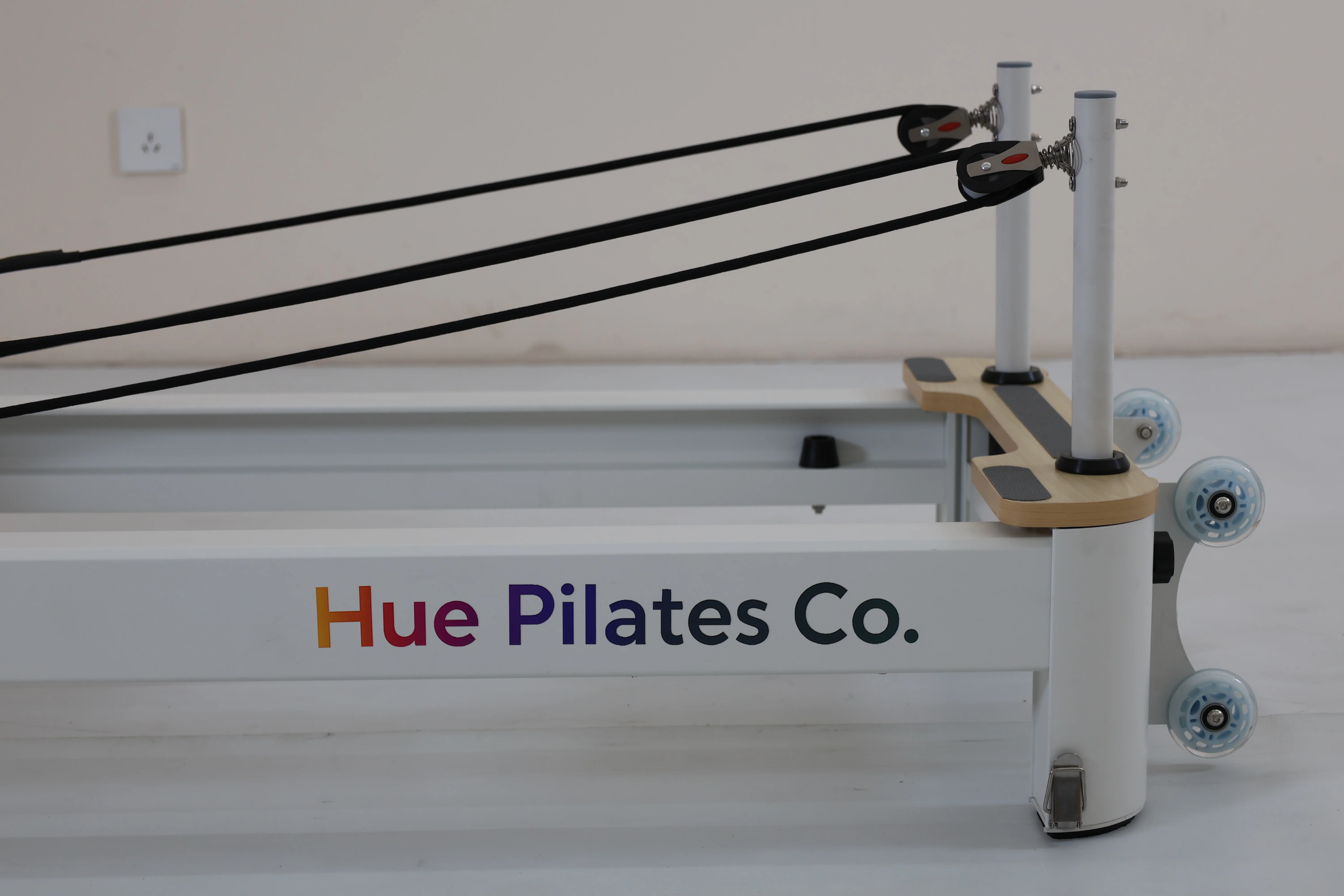 Hue Foldable Pilates Reformer - Moss - Image 37