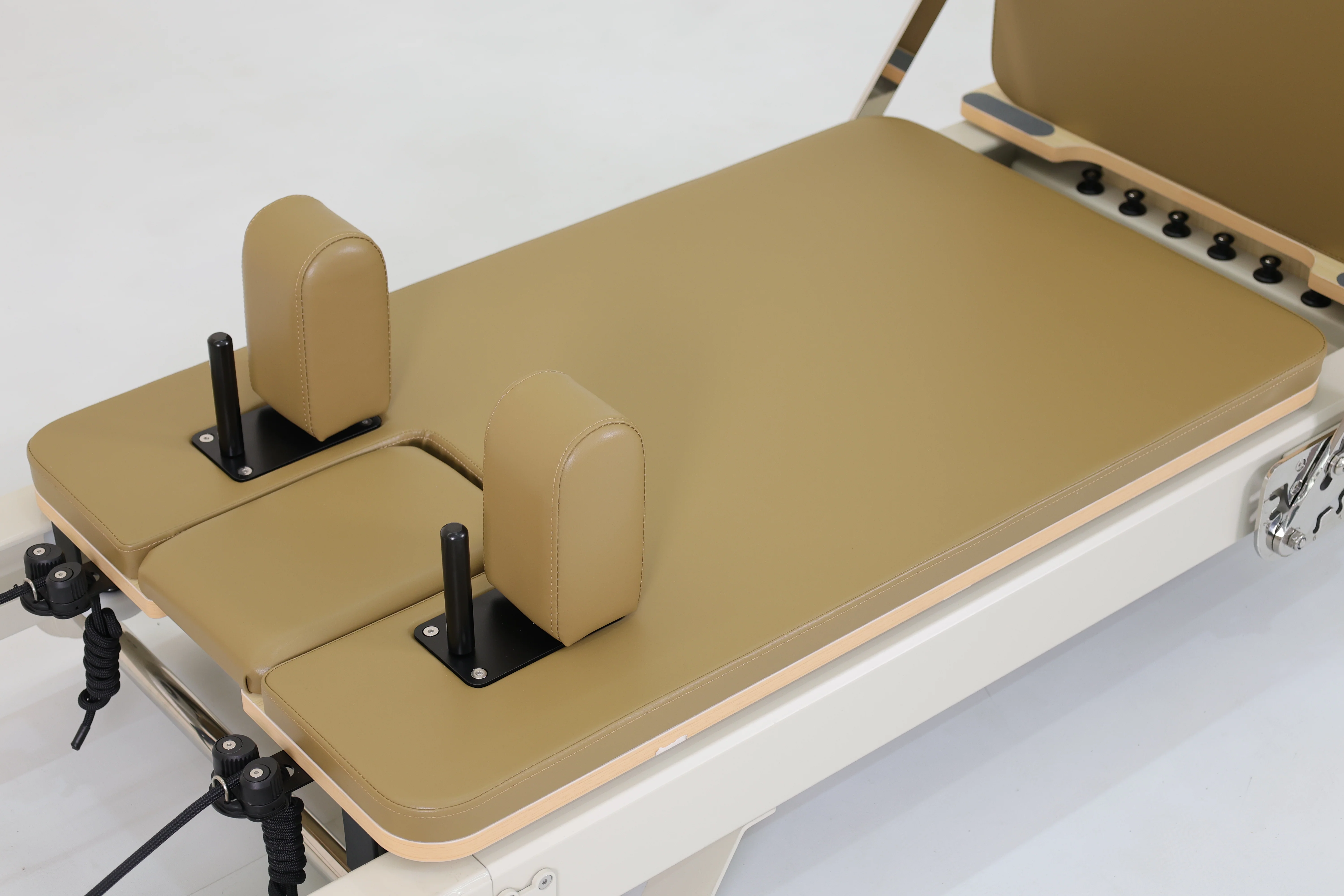 Hue Foldable Pilates Reformer - Moss - Image 6