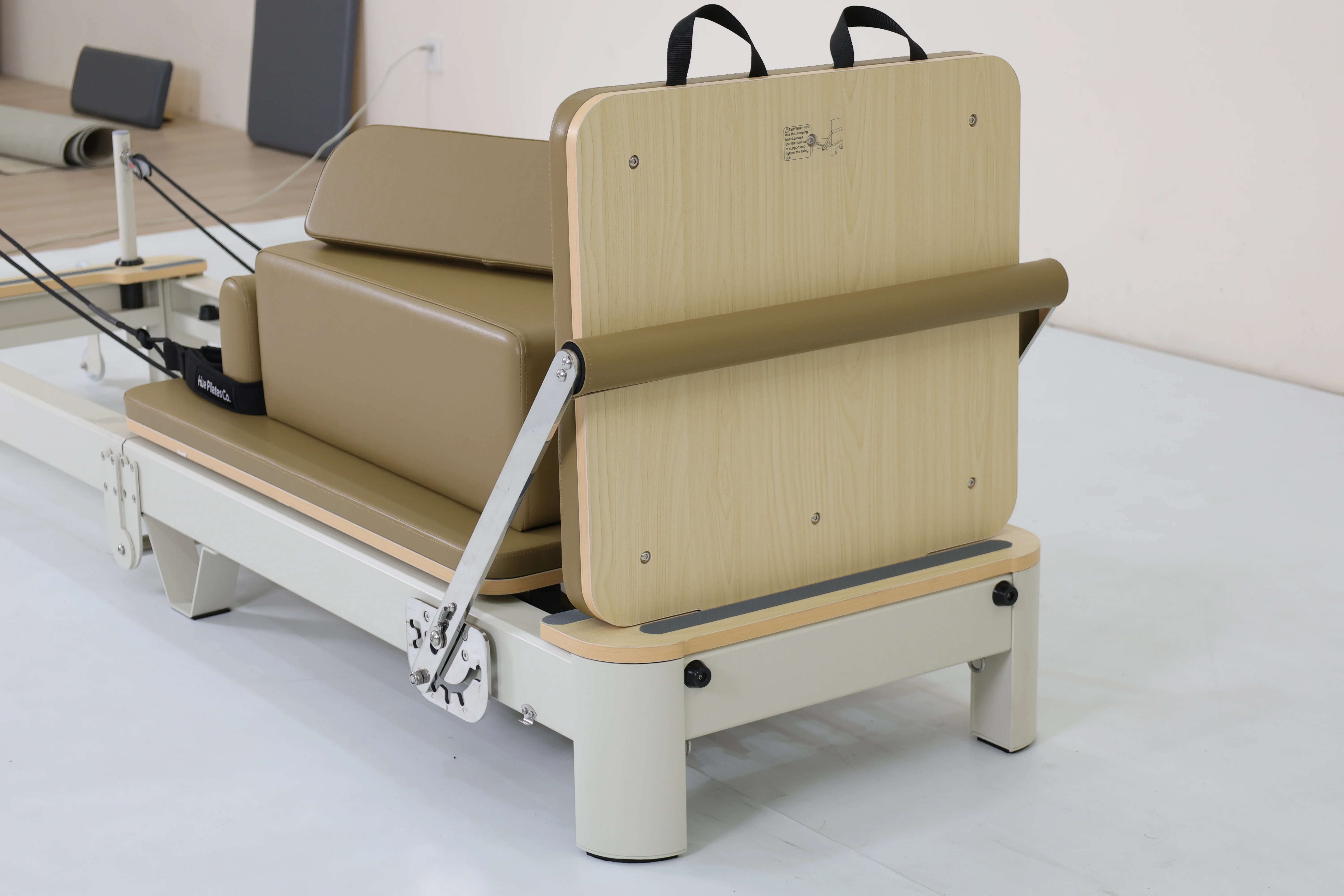 Hue Foldable Pilates Reformer - Moss - Image 8